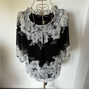 White House Black Market Floral Off Shoulder Top NWT Size S
